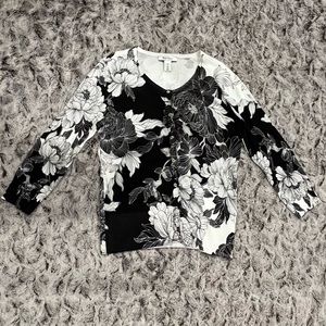 White House Black Market Black & White Floral Cardigan Sweater